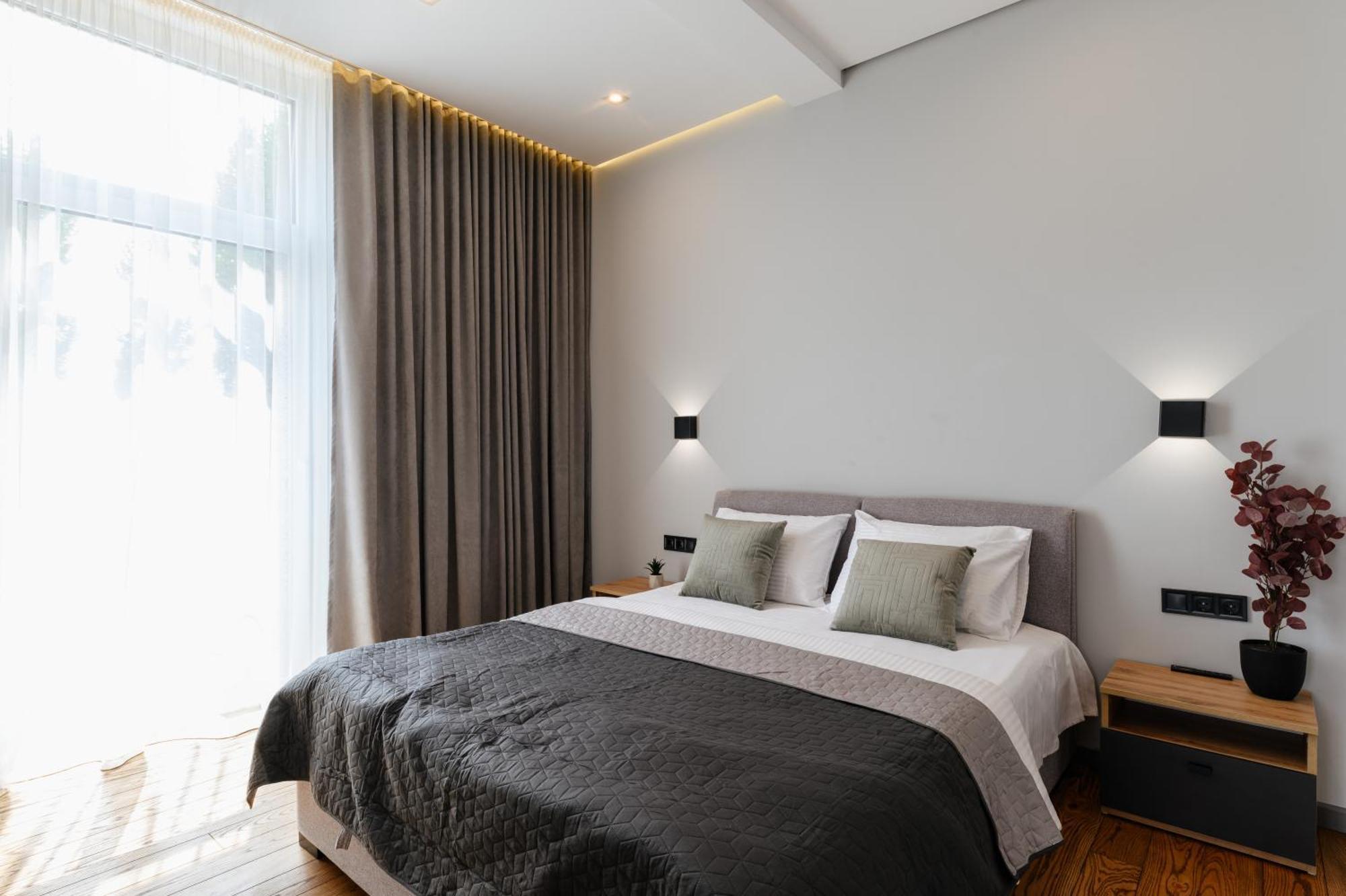 Luxury Apartments Smart House Uschhorod Exterior foto