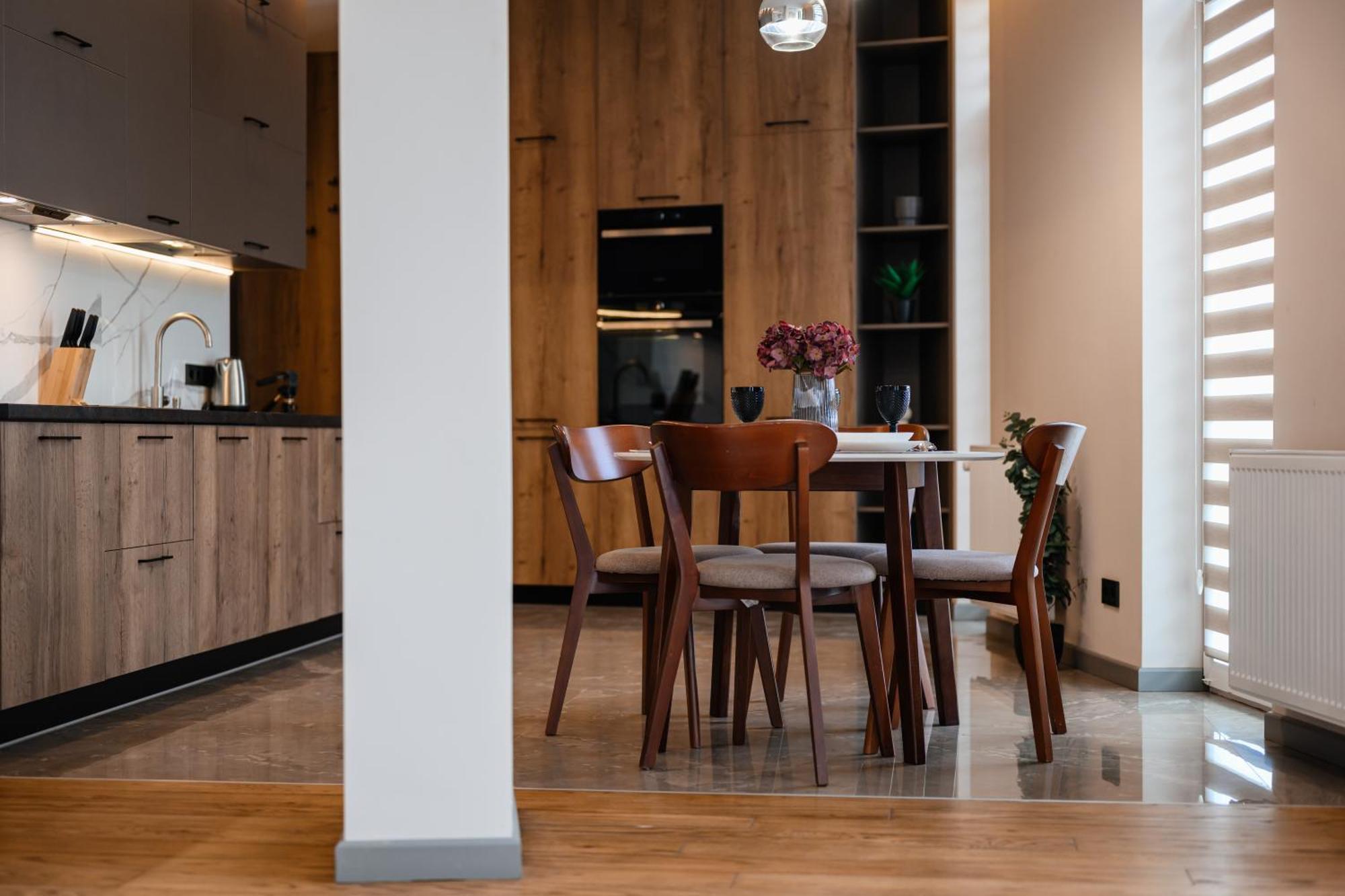 Luxury Apartments Smart House Uschhorod Exterior foto