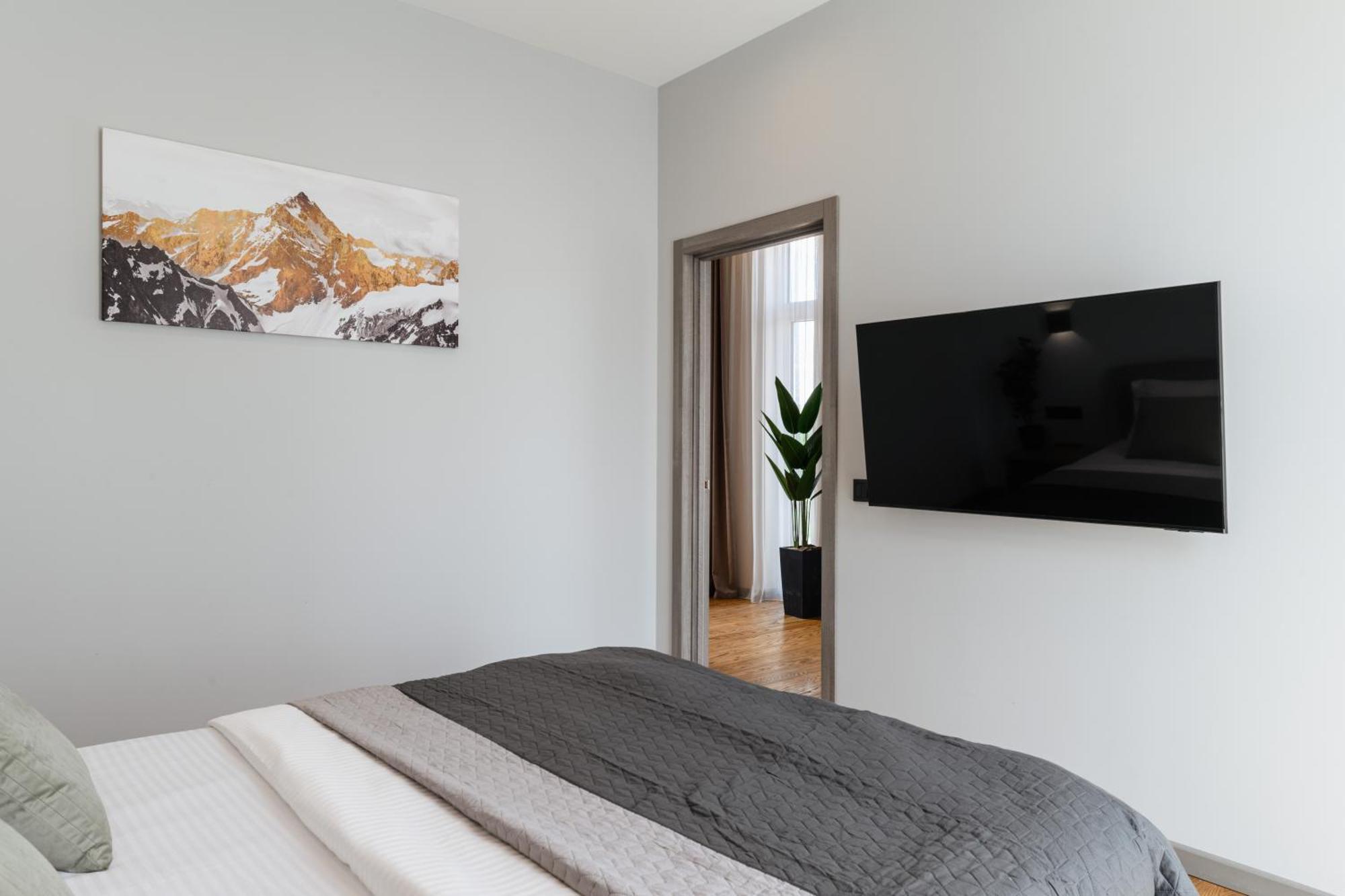 Luxury Apartments Smart House Uschhorod Exterior foto